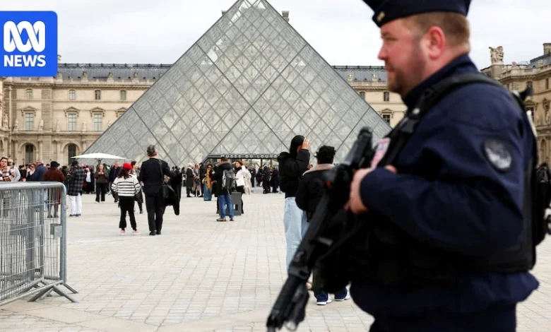 Louvre heist suspects believed to be small-time criminals