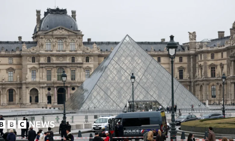 Louvre jewellery heist carried out by petty criminals, Paris prosecutor says
