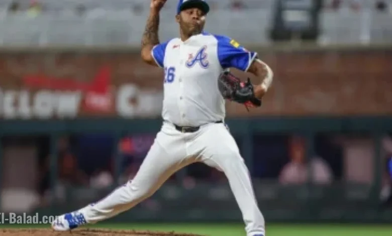 Luke Wilson Leads 93rd Hollywood Christmas Parade Supporting Marine Toys for Tots
