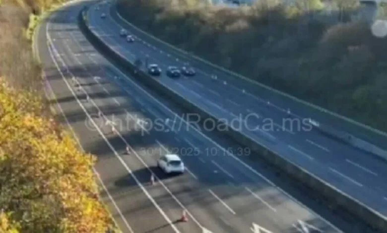 M4 traffic LIVE: 'Serious crash' forces closure with drivers facing long delays