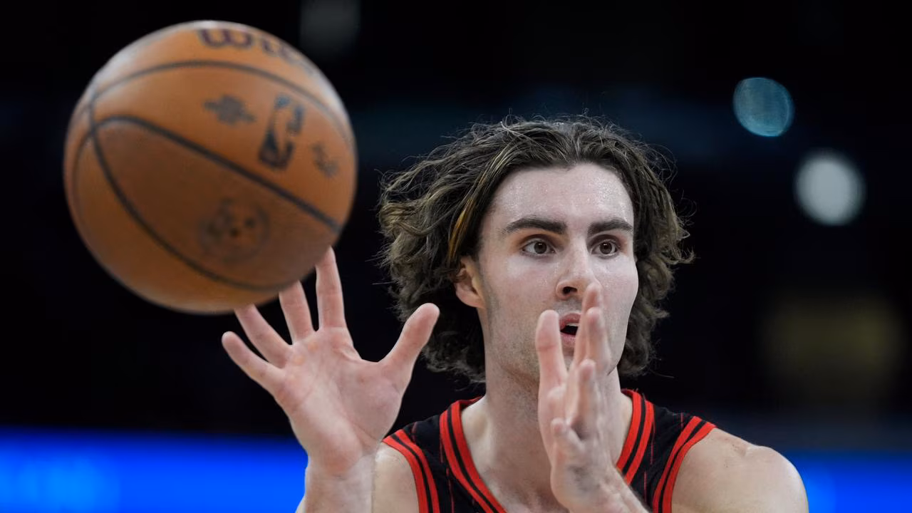 MJ, Scottie... Josh? Giddey joins Bulls royalty as wild streak continues — NBA Wrap