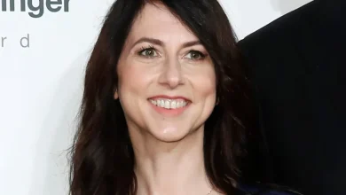 MacKenzie Scott says her college roommate loaned her $1,000 so she wouldn't have to drop out—and is now inspiring her to give away billions