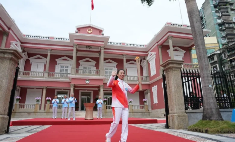 Macao hosts China's National Games torch relay in festive spirit