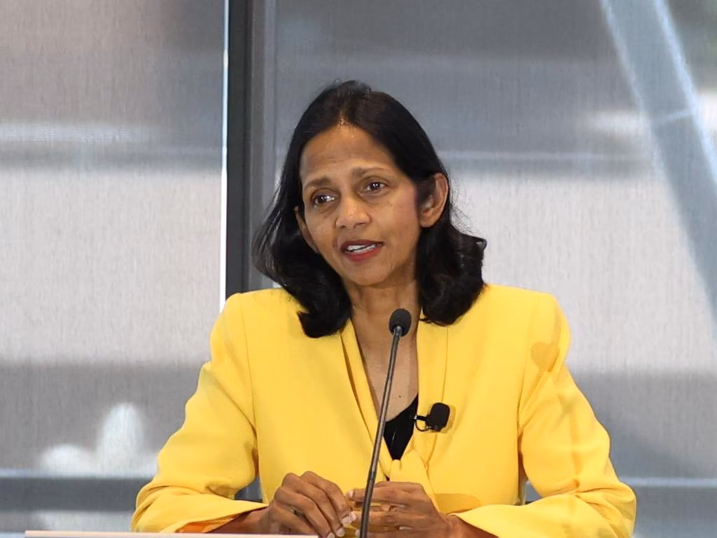 Macquarie profit, dividends miss the mark