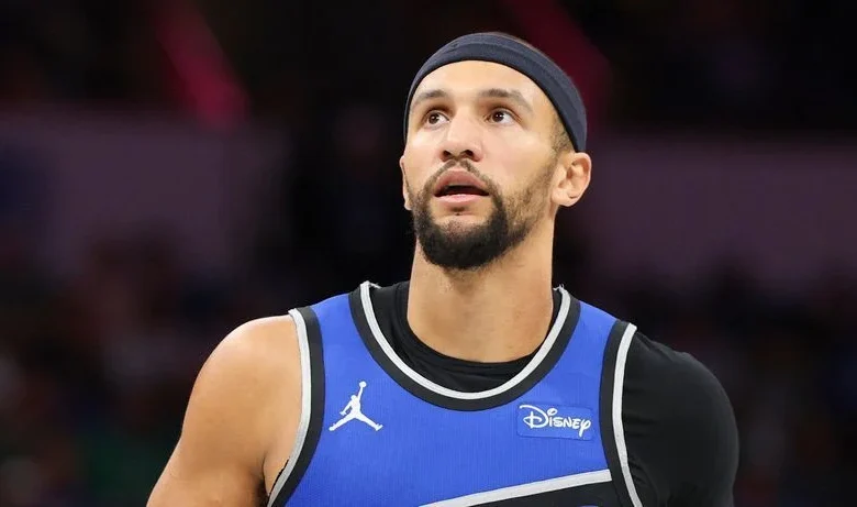 Magic PG Suggs out Monday to rest injured knee