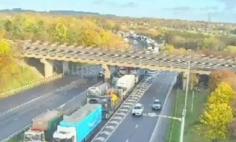 Major UK motorway closed in one direction after four-car crash