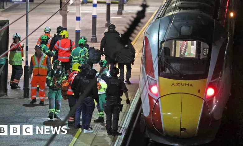 Man, 32, only suspect after Huntingdon train stabbings