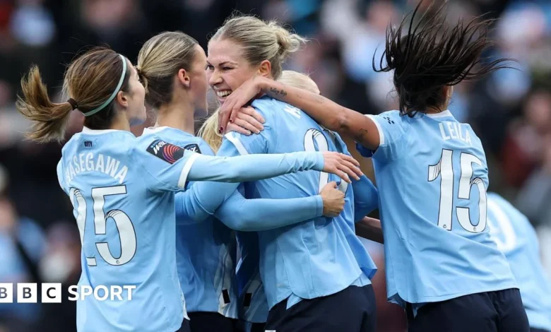 Man City vs Man Utd LIVE: WSL score, stats & updates