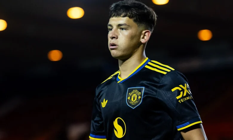 Man Utd include highly-rated academy star Shea Lacey, 18, in squad for first time for Everton clash after Cunha injury