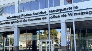 Man arrested after hiding in Winnipeg school, allegedly grabbing student: police