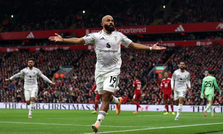 Manchester United duo win monthly Premier League awards