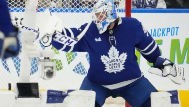 Maple Leafs' Hildeby swaps in for struggling Stolarz vs. Bruins