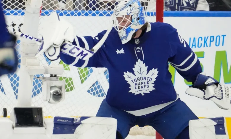 Maple Leafs' Hildeby swaps in for struggling Stolarz vs. Bruins