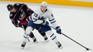 Maple Leafs assign Easton Cowan to AHL