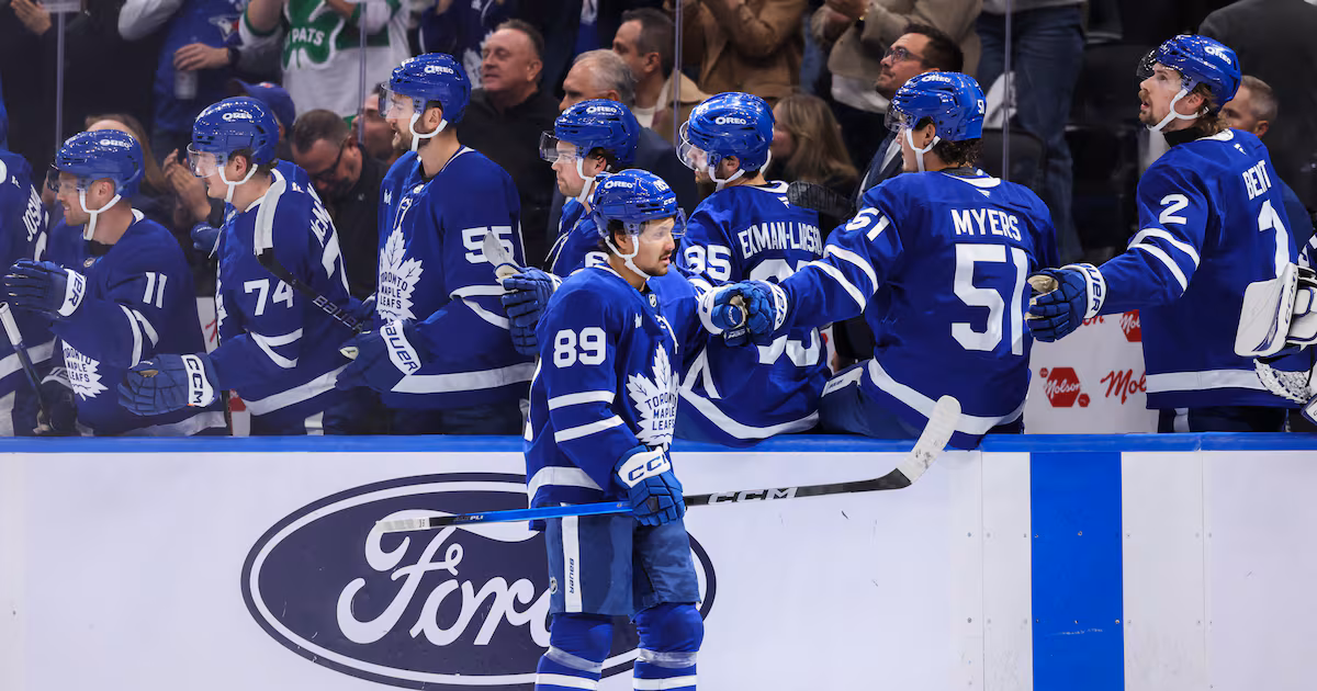 Maple Leafs continuing to explore trade market for Robertson, Kampf