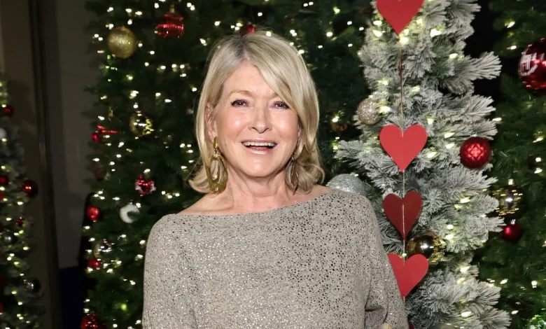 Martha Stewart’s Timeless Front Porch Christmas Decor Is a Masterpiece