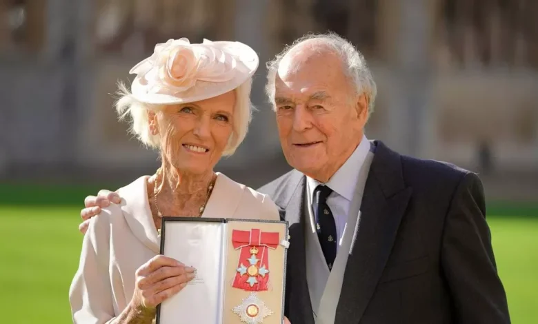 Mary Berry's emotional vow to husband as she admits 'he's terribly frail'