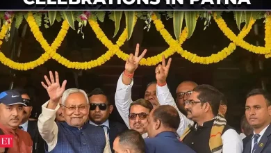 Massive celebrations at JD(U) office, as NDA crosses majority mark with over 185 seats in Bihar