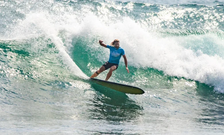 Match 4: Kai Ellice-Flint halts defending Longboard Champ's flurry, Title Match bound