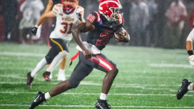 Mater Dei football shuts out Mission Viejo in Division 1 quarterfinals