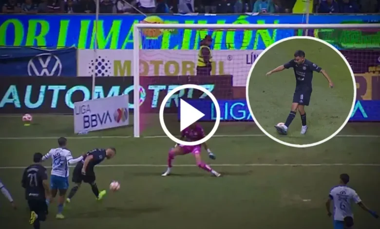 Mateusz Bogusz abre el marcador con golazo ante Puebla tras un exquisito pase de Charly Rodríguez
