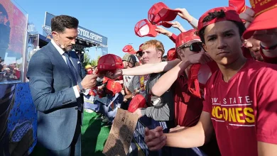 Matt Leinart says Bearcats QB Brendan Sorsby deserves 'Heisman love,' misspells Cincinnati