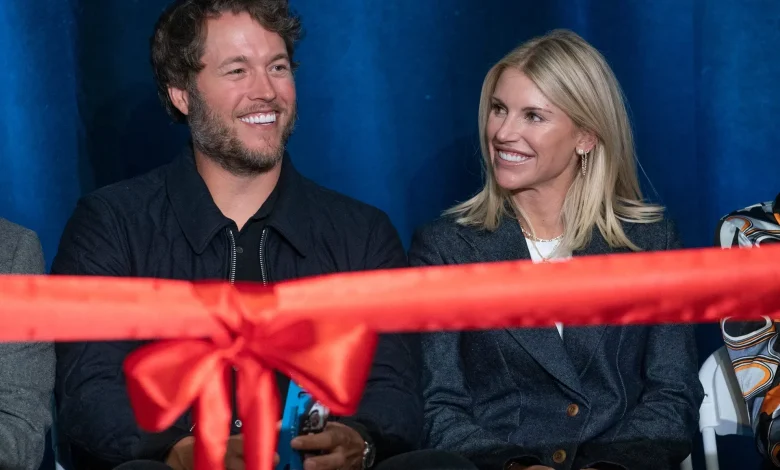 Matthew Stafford’s wife gushes over Erin Andrews interviewing Rams QB in all-white power suit
