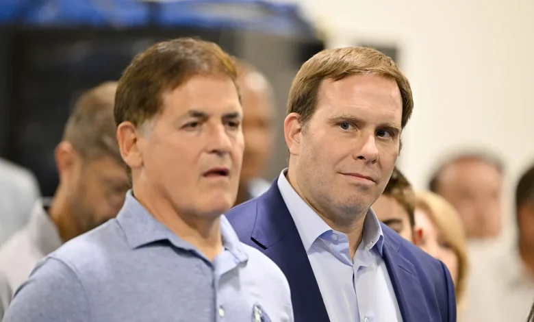 Mavericks owner confesses Luka Doncic trade remorse to teenage fan apologizing for flipping him off