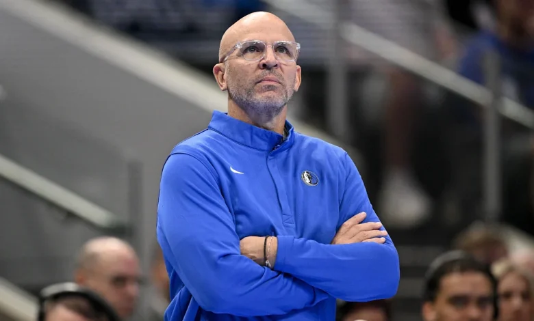 Mavericks starter goes down minutes before tip against Clippers in strange fashion