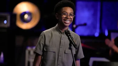 Max Chambers Earns First-Ever ‘Mic Drop’ on ‘The Voice’ For Soaring Stevie Wonder Cover