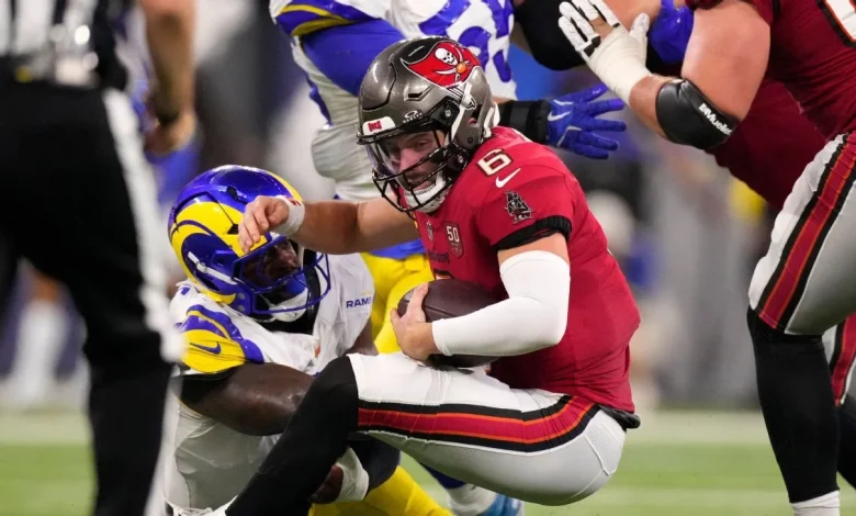 Mayfield hurts shoulder; Bridgewater in vs. Rams