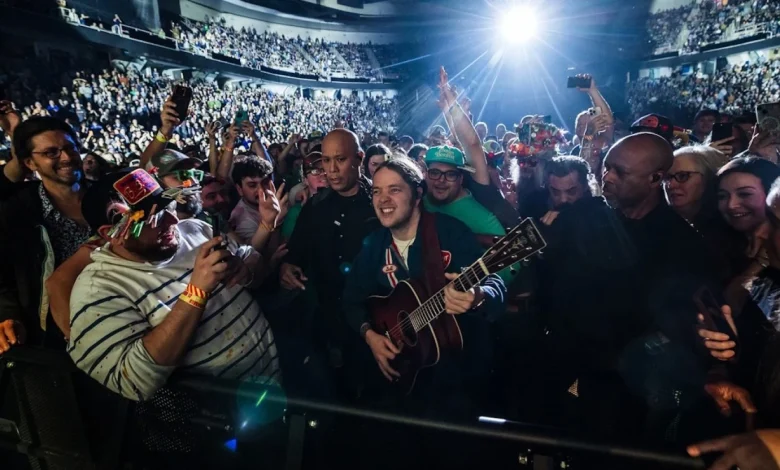 Meet Me At The Rail: Billy Strings Takes Guitar Into Crowd In Albany