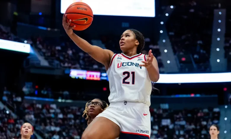 Meet UConn sensation Sarah Strong, daughter of a former WNBA All-Star