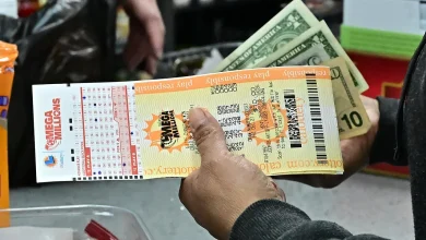 Mega Millions jackpot jumps above $800 million