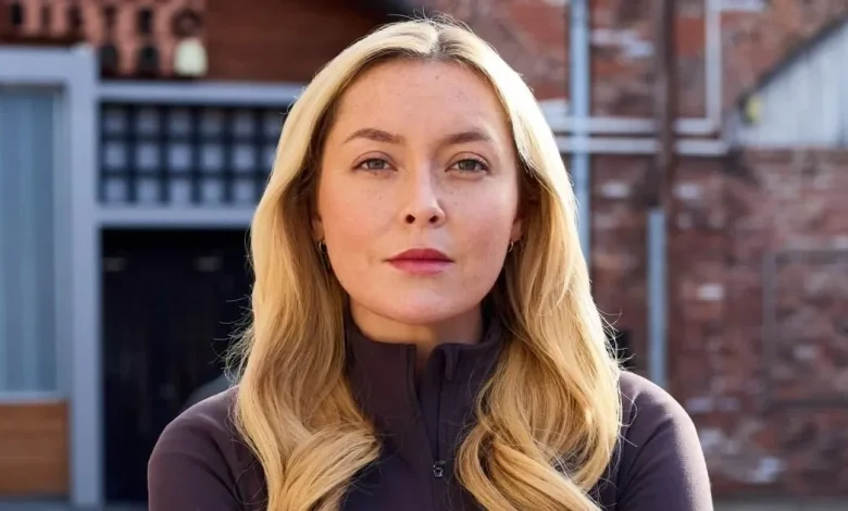 Megan leaves Will jealous in Coronation Street as she closes in on local