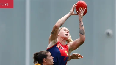 Melbourne Demons vs Adelaide Crows AFLW Finals LIVE: Dees, Crows battle at Ikon Park as semi-finals begin