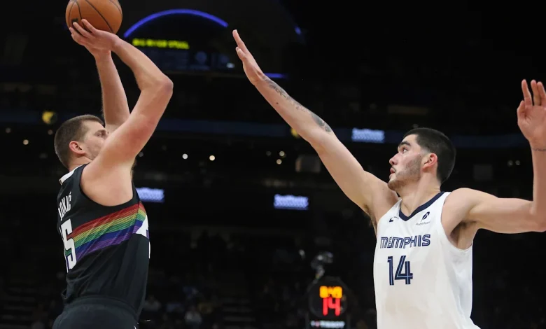 Memphis holds its breath for news on Zach Edey's injury status after head knock