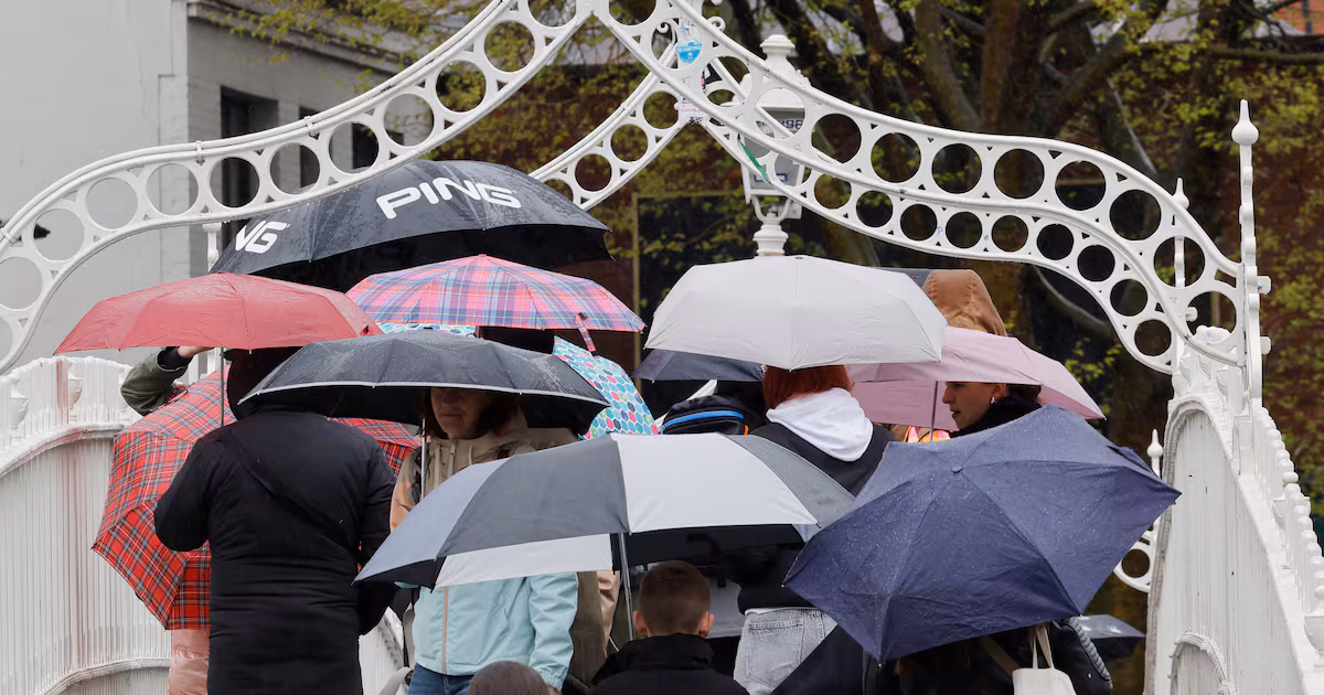 Met Éireann forecasts cold, wet and unsettled weather this weekend with chance of thunderstorms