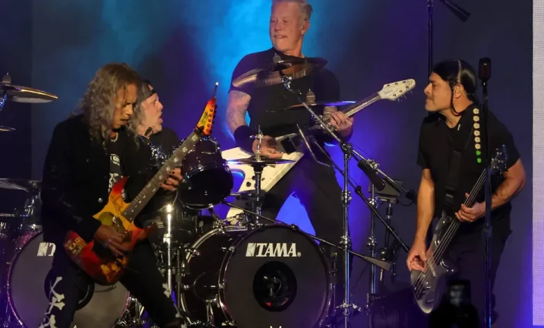 Metallica Honour AC/DC and Rose Tattoo at M72 Tour Finale in Sydney