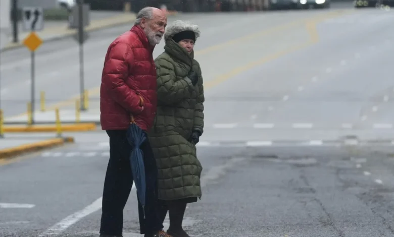 Meteorologists warn of ‘intense’ snow in Great Lakes states and record lows in South