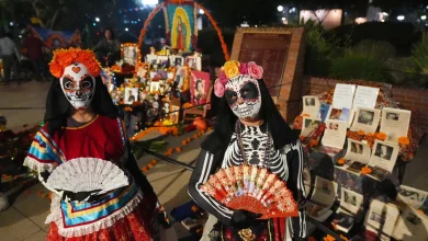 Mexican Americans balance tradition and modernity in Day of the Dead celebrations