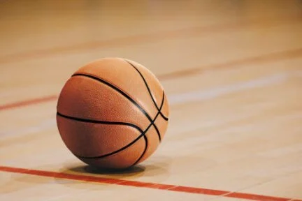 Meyer's strong start leads Jackrabbits to victory in season opener