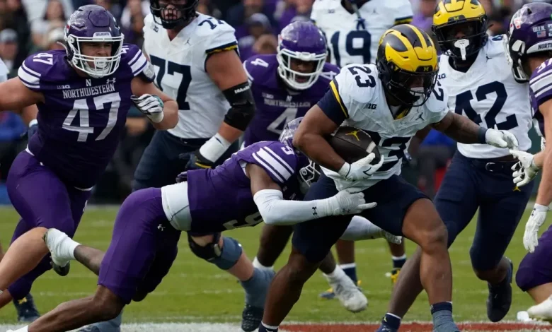 Michigan Football injury: RB Jordan Marshall exits Northwestern game