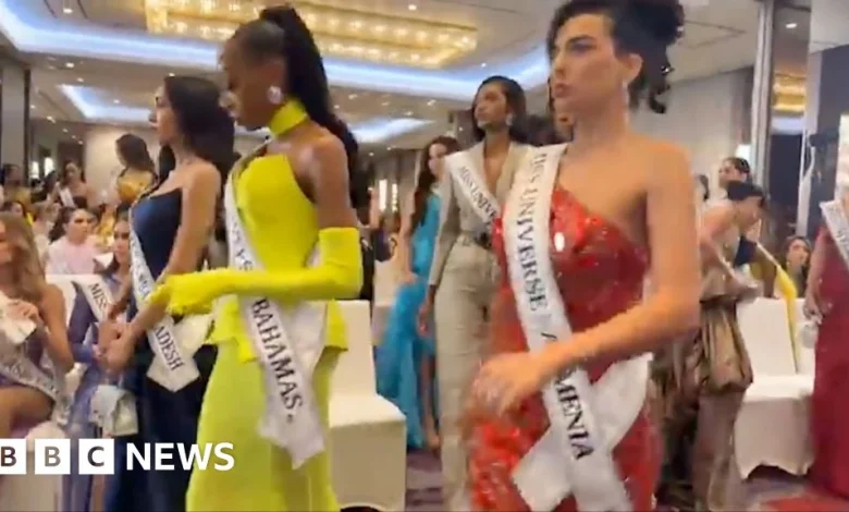 Miss Universe contestants stage walkout after organiser berates Miss Mexico