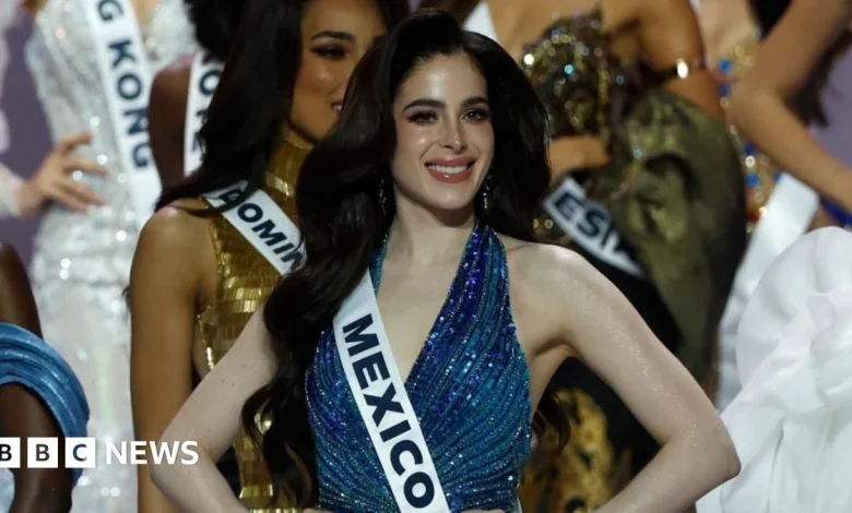Miss Universe contestants walk out after organiser berates Miss Mexico