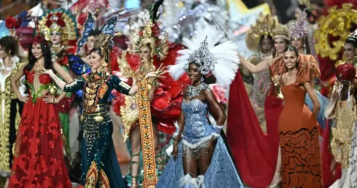 Miss Universe judge quits days before pageant, claims finalists pre-chosen