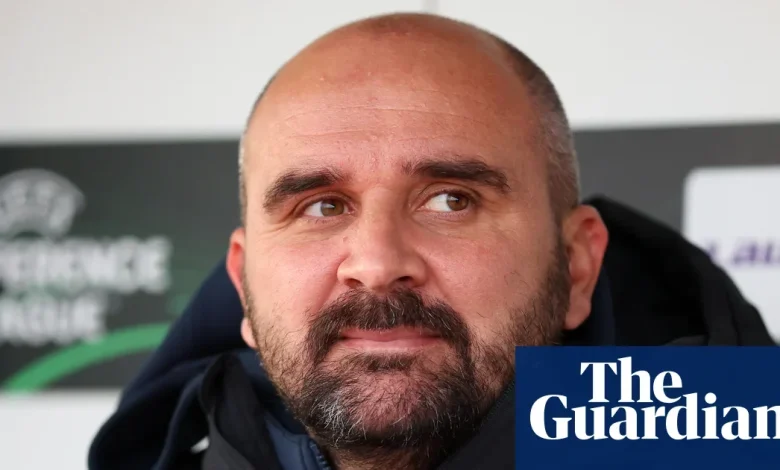 Mladen Zizovic, Radnicki 1923 coach, dies during Serbian football match