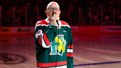 Mooseheads anthem singer Peter Baylis dies after battle with cancer