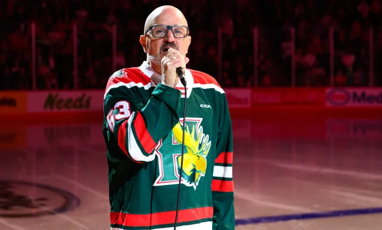 Mooseheads anthem singer Peter Baylis dies after battle with cancer