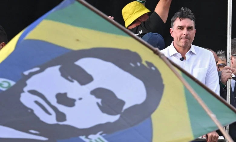 Moraes dá fôlego à oposição no ocaso de Bolsonaro